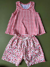 Load image into Gallery viewer, Strawberry gingham set 5T 6/7
