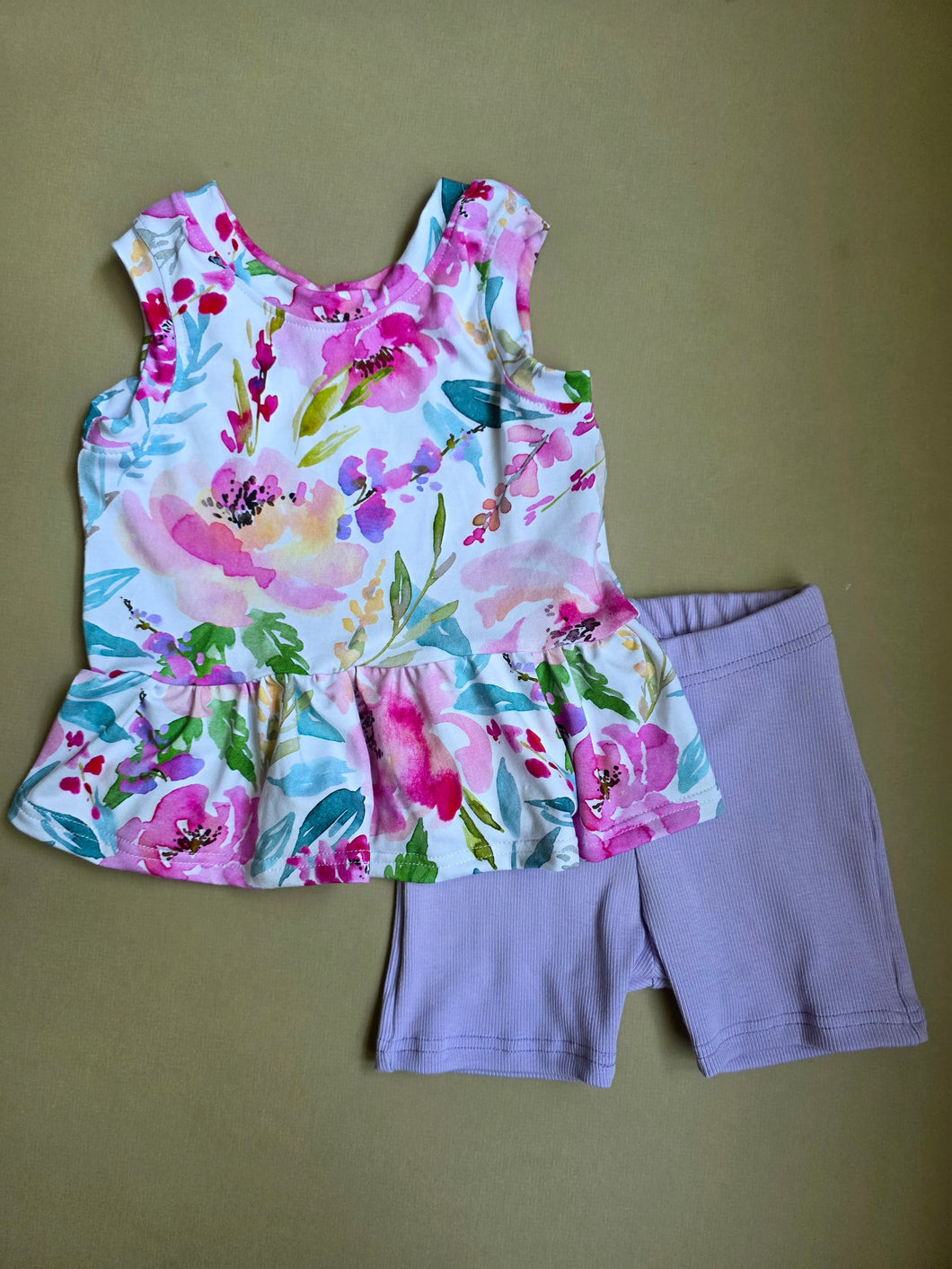 Watercolor floral peplum & bikers 2T